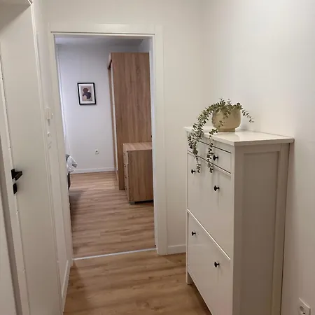 Apartment Lovro *